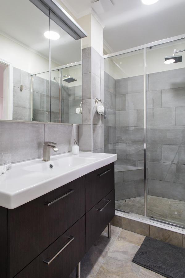 Athena'S Hideaway- Fully Renovated- Absolute Best Location מראה חיצוני תמונה
